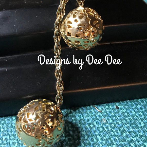 Vintage Jewelry - 5/$20🔥Gold Tone Chain & Filigree Ball Necklace🔥Bundle special price